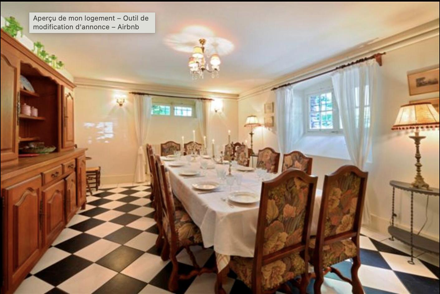 Salle à manger pour 14 personnes